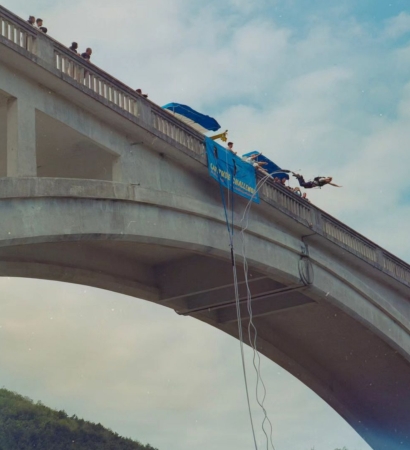 Bungee jump